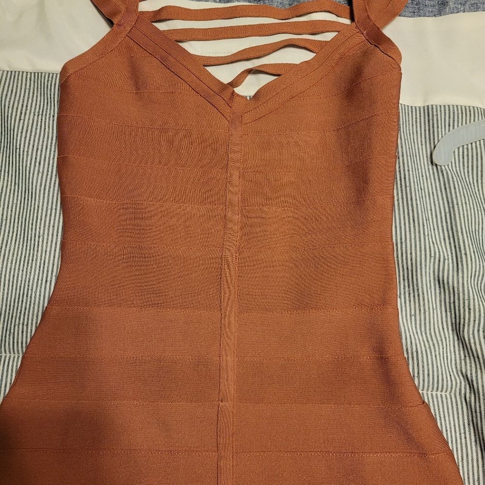 Banded Dress - Picture 7 of 7
